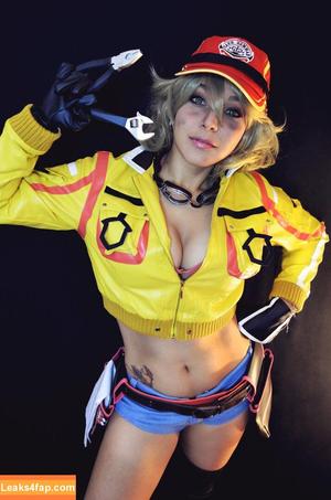 Shermie Cosplay photo #0020