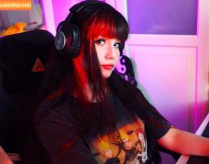 Shini Waifu photo #0005