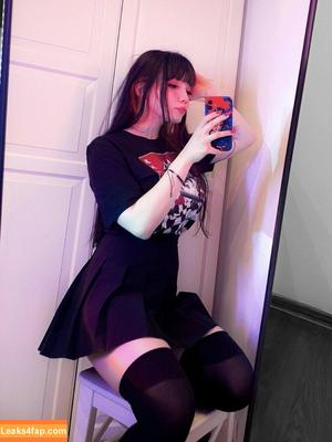 Shini Waifu photo #0006