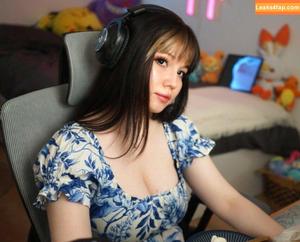 Shini Waifu photo #0014