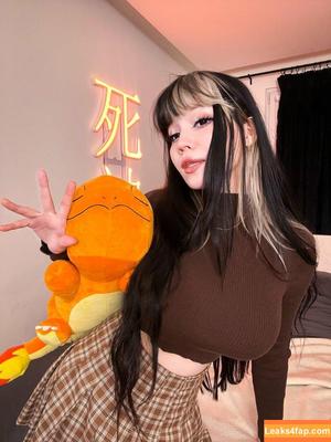 Shini Waifu photo #0029