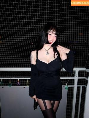 Shini Waifu photo #0081