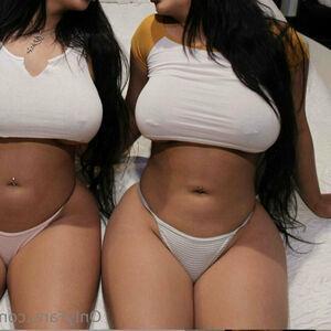 SiAngie Twins photo #0022