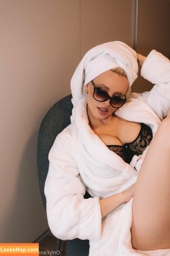 Sigal Acon / LadySigal / allnatural_lana / https: / sigal_acon_theone leaked photo photo #0144