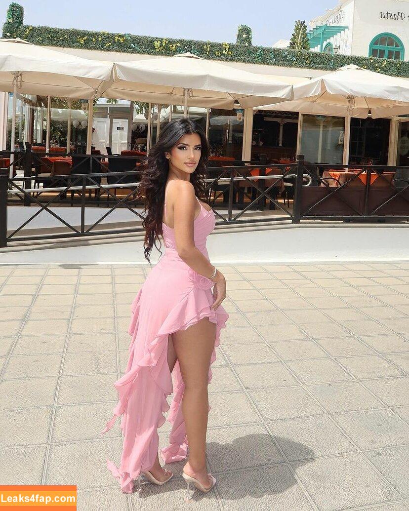 Simran Kaur / https: / simran_167 / symrann.k leaked photo photo #0065