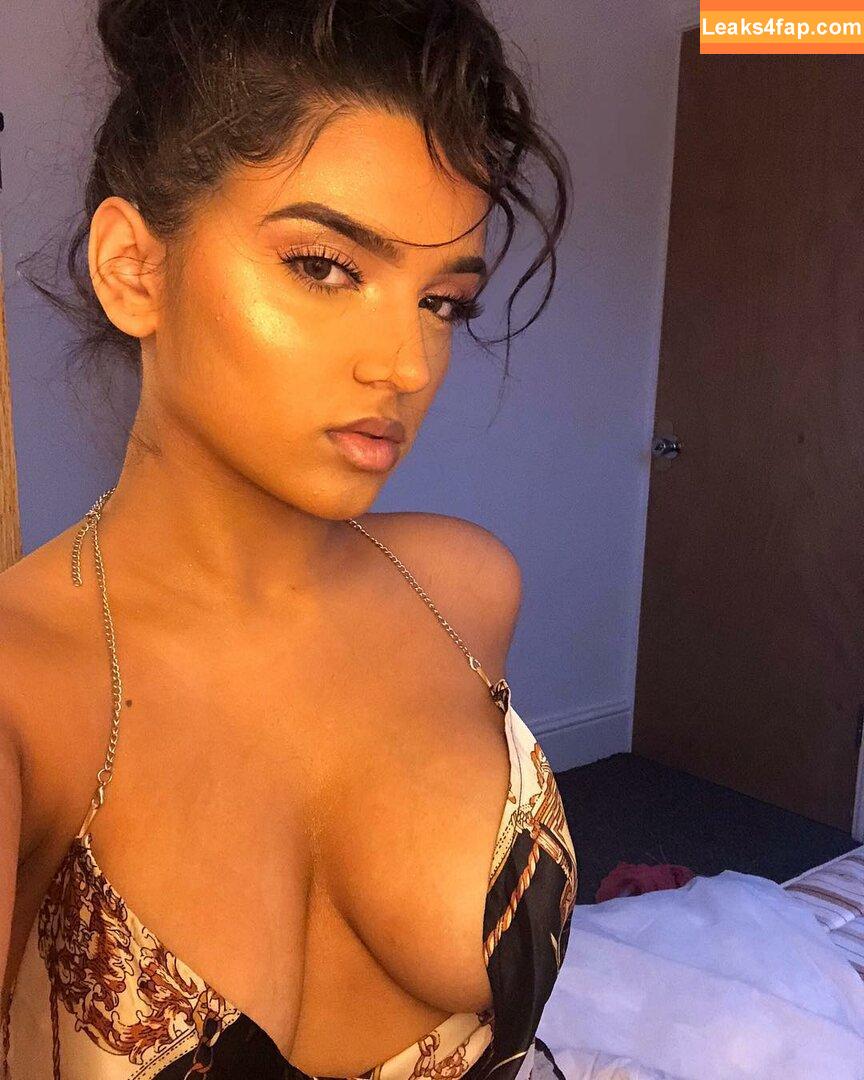 Simran Kaur / https: / simran_167 / symrann.k leaked photo photo #0112