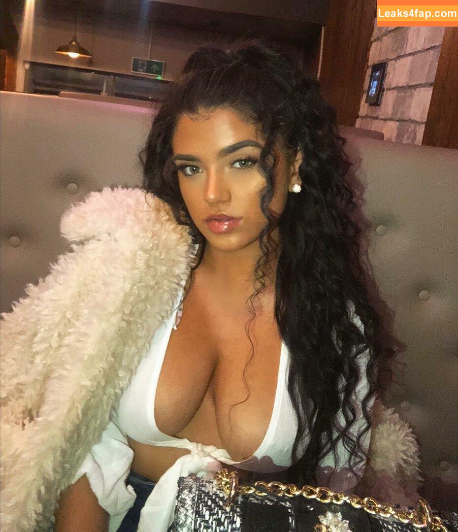 Simran Kaur / https: / simran_167 / symrann.k leaked photo photo #0118