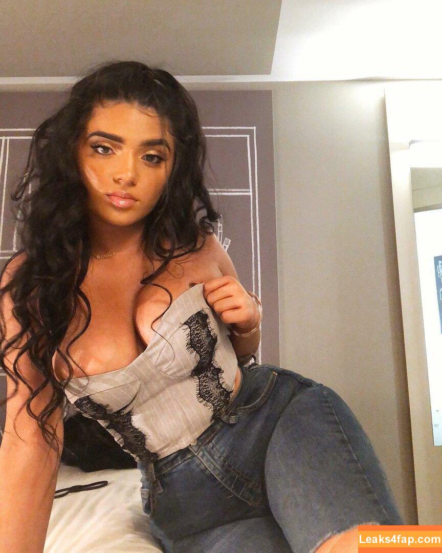 Simran Kaur / https: / simran_167 / symrann.k leaked photo photo #0124