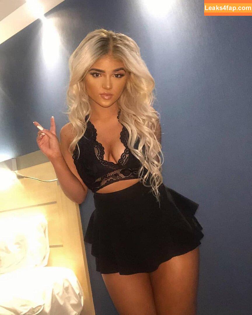 Simran Kaur / https: / simran_167 / symrann.k leaked photo photo #0126
