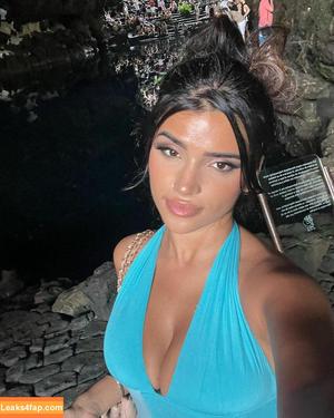 Simran Kaur photo #0063