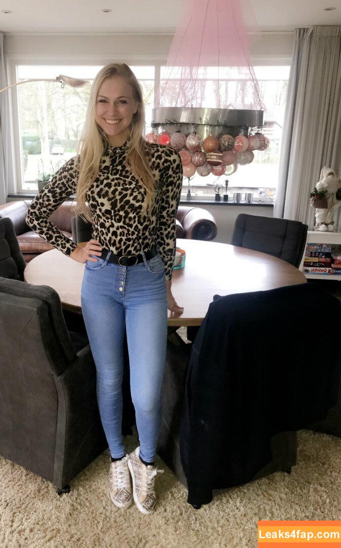 siswet19 / Siswet / siswetofficial leaked photo photo #0060