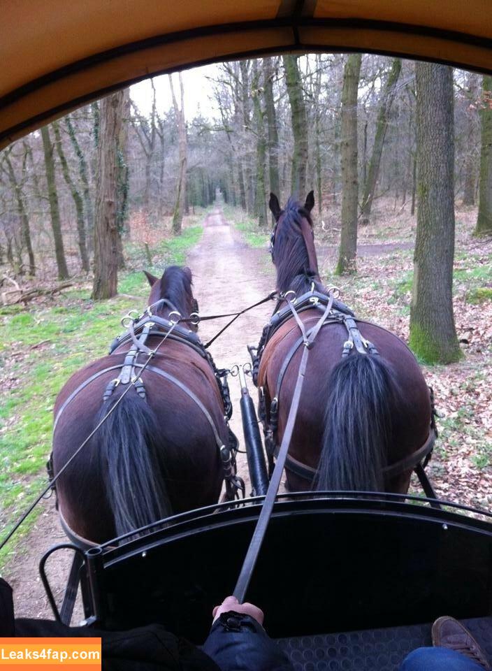 siswet19 / Siswet / siswetofficial leaked photo photo #0112