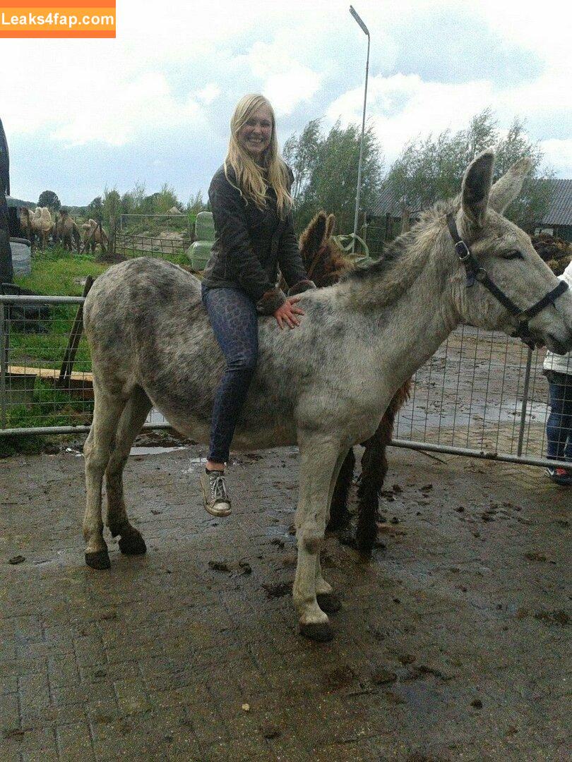 siswet19 / Siswet / siswetofficial leaked photo photo #0116