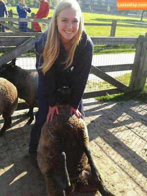 siswet19 photo #0121