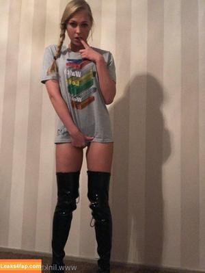siswet19 photo #0925