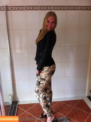 siswet19 photo #1057