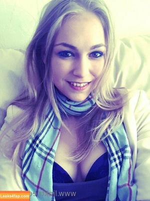 siswet19 photo #1060
