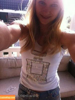 siswet19 photo #1062