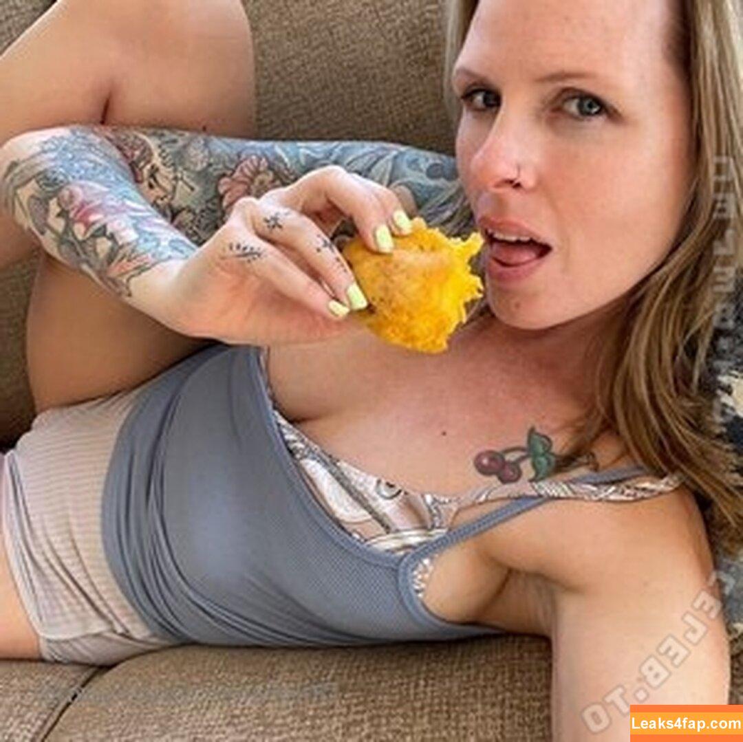 SkylerXO / _skyler_xo / https: / snackingwithskyler слитое фото фото #0498