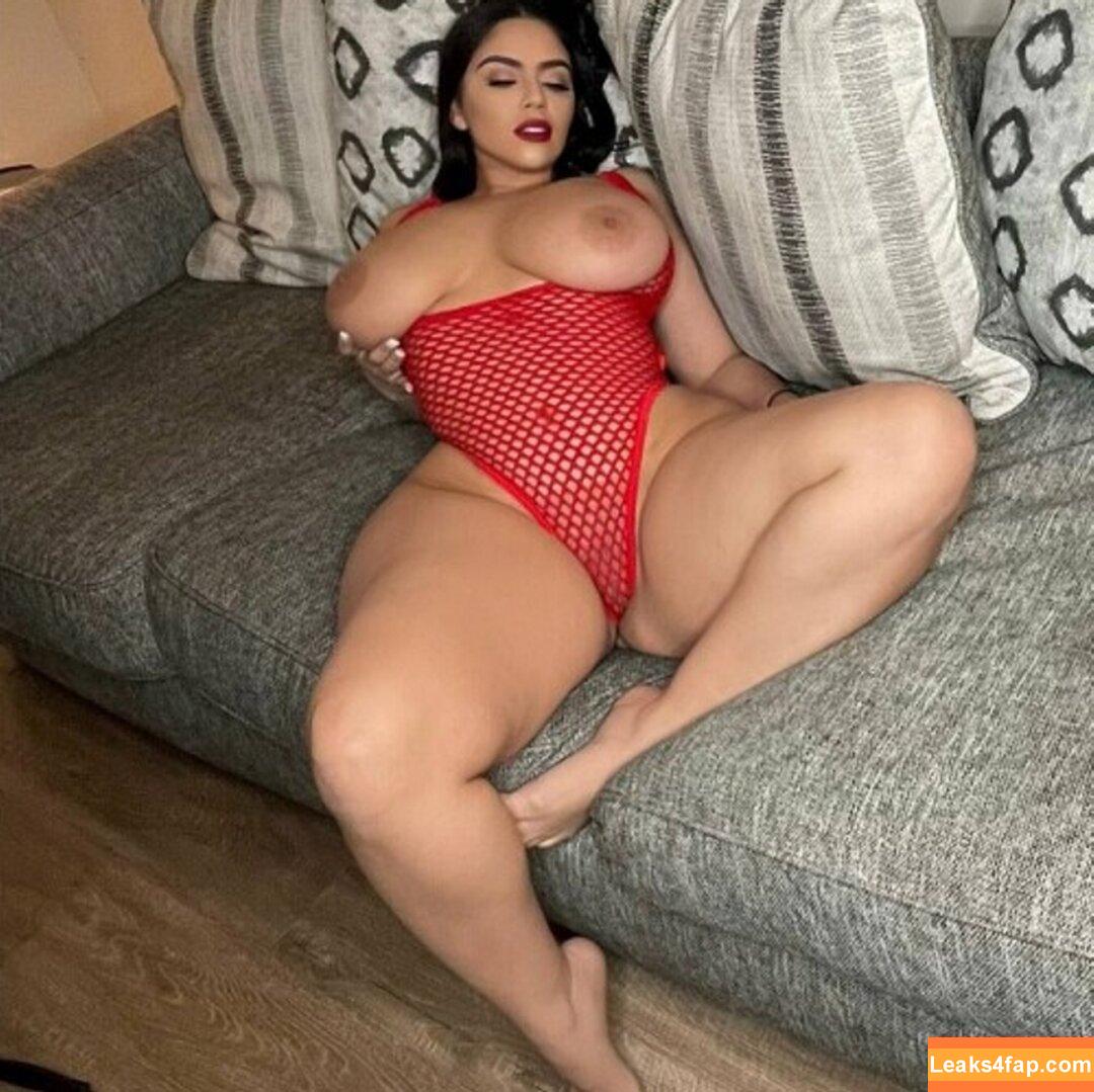sm00ches / sm0_0ches leaked photo photo #0030