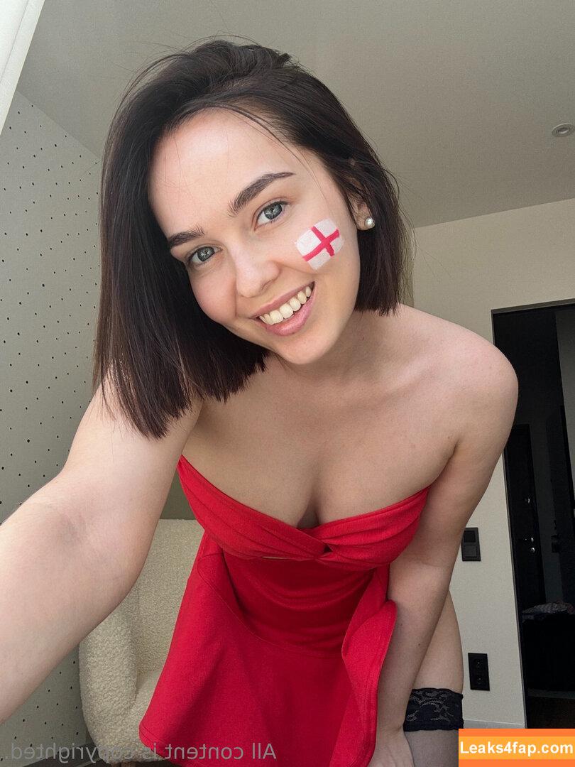 snickersiren /  leaked photo photo #0014