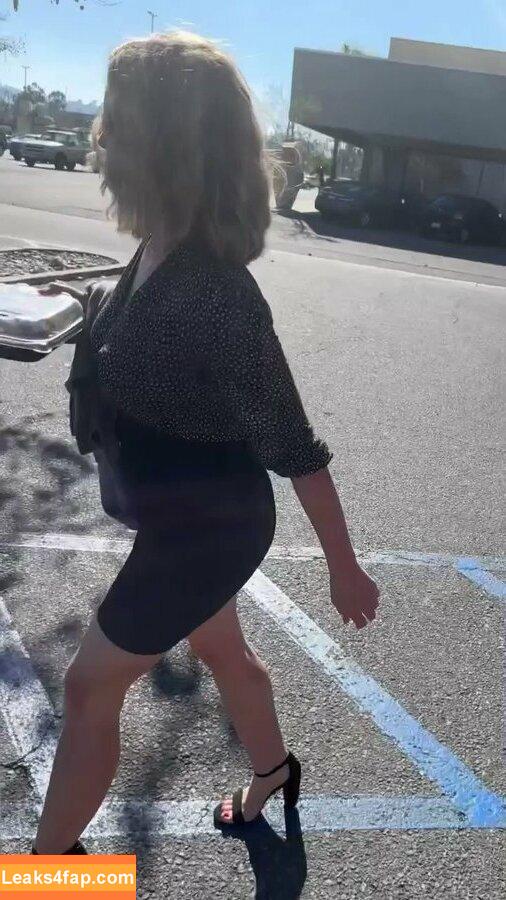 SoCal Soccer Mom / SOCAL_SOCCERMOM / https: / socalsoccermom leaked photo photo #0023