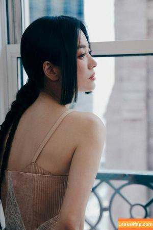 Song Hye-kyo photo #0017
