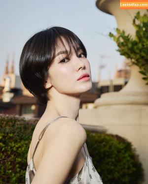 Song Hye-kyo photo #0027