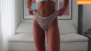 Sophie Annaston photo #0026