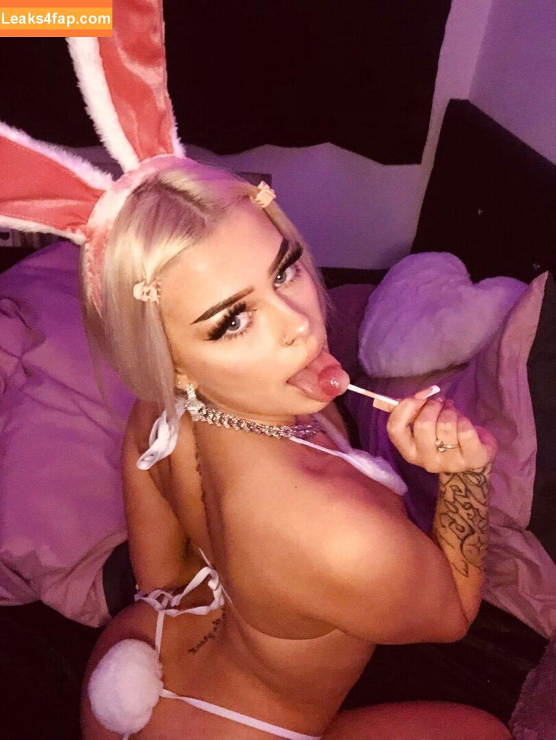 Sophioshh / soph.ioshhh / sophioosh leaked photo photo #0020