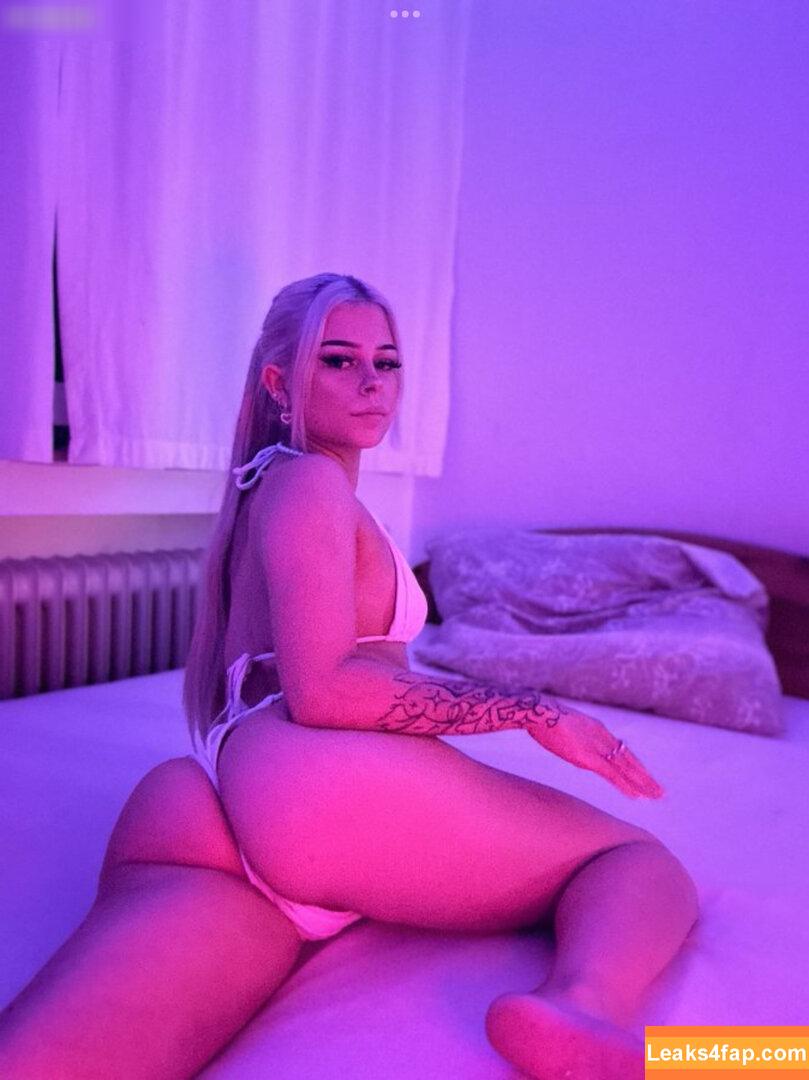 Sophioshh / soph.ioshhh / sophioosh leaked photo photo #0114