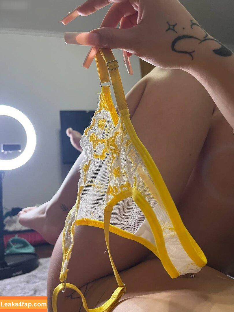 Sophioshh / soph.ioshhh / sophioosh leaked photo photo #0183