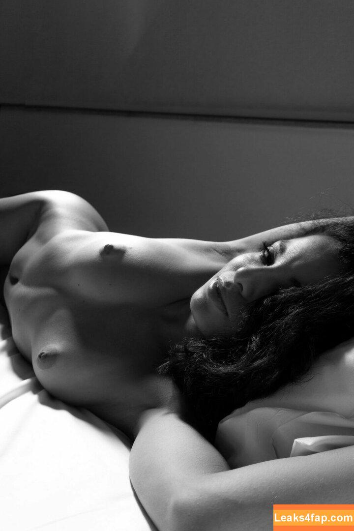 Soraia Gaia / Jackeline Paiva / Pequenapaivaa / gaiaasoraia leaked photo photo #0005