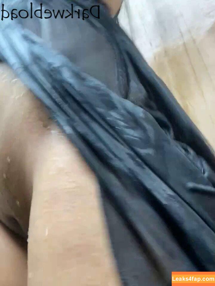 Sri Lanka / Sri Lankan Girls / hashini.guruge / poojaniperera leaked photo photo #0071