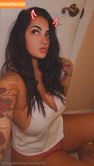 sslikeyesss photo #0035