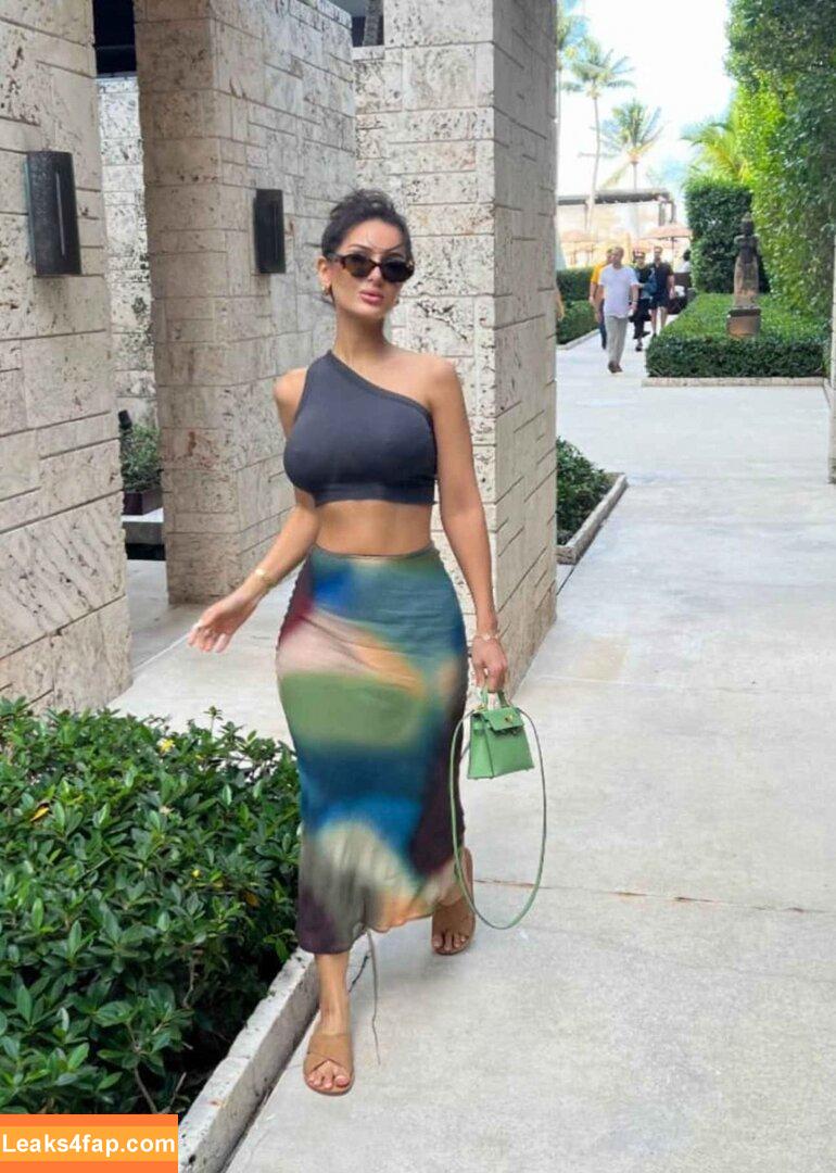 Sssniperwolf leaked photo photo #0052