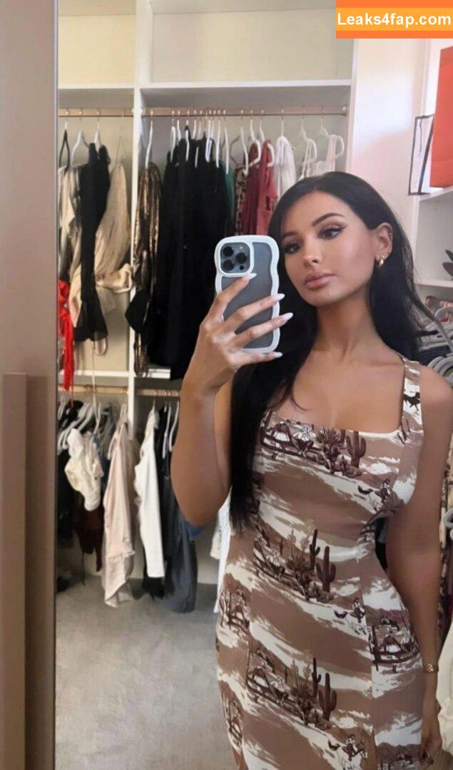 Sssniperwolf leaked photo photo #0077