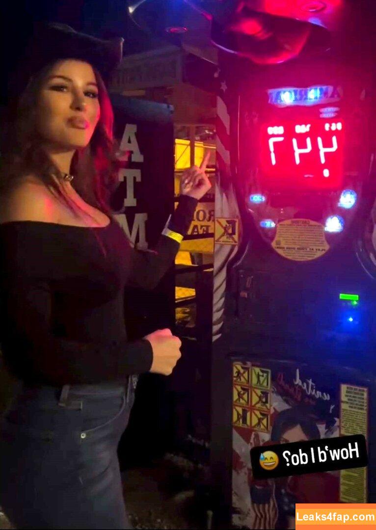 Sssniperwolf leaked photo photo #0079