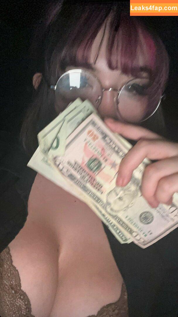 strawbarizz / beanluvr13 / strawbari.zz / strawbarie leaked photo photo #0011