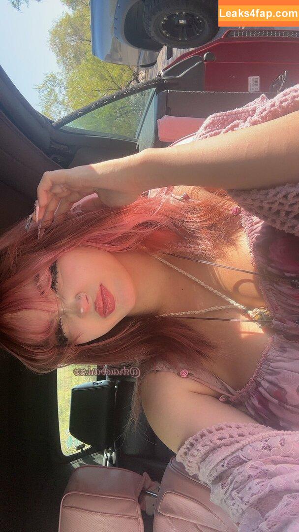 strawbarizz / beanluvr13 / strawbari.zz / strawbarie leaked photo photo #0014