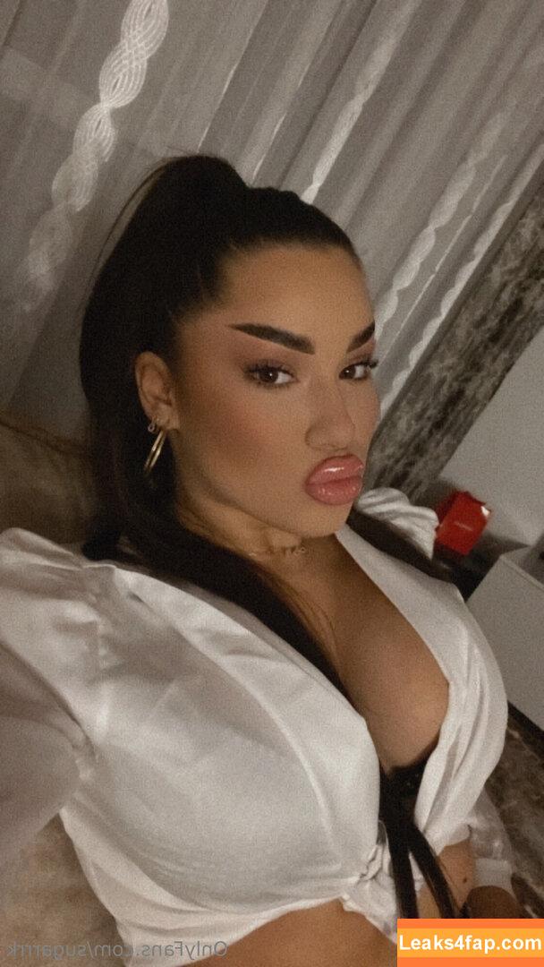 sugarrrk / sarahculckin leaked photo photo #0021