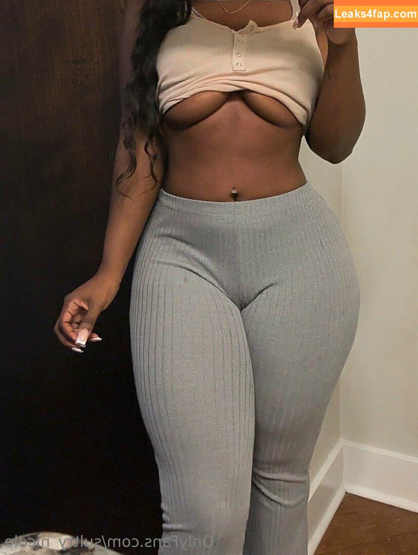 sultry_nicole / sultrynicole leaked photo photo #0139