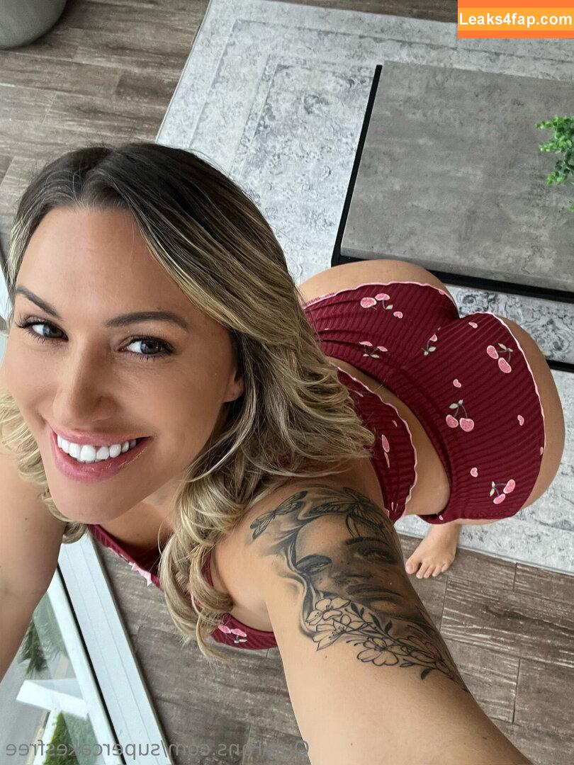 supercakesfree / blondegummybear leaked photo photo #0004