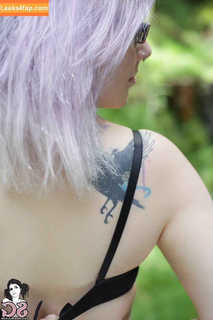 sylvermoon / sylver.moon leaked photo photo #0059