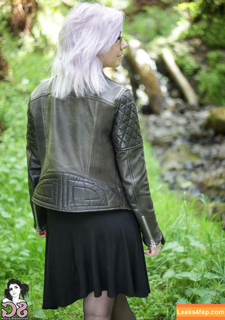 sylvermoon / sylver.moon leaked photo photo #0063
