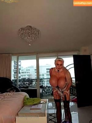 Tammy Hernandez photo #0072