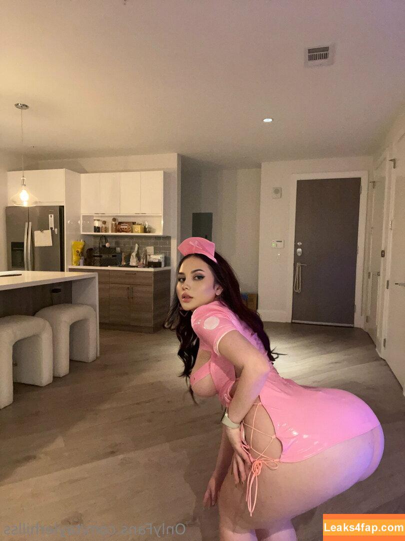taylerhillss /  leaked photo photo #0006