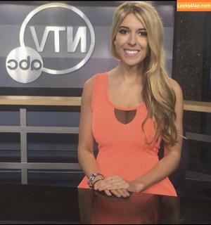 Taylor Mathis photo #0027
