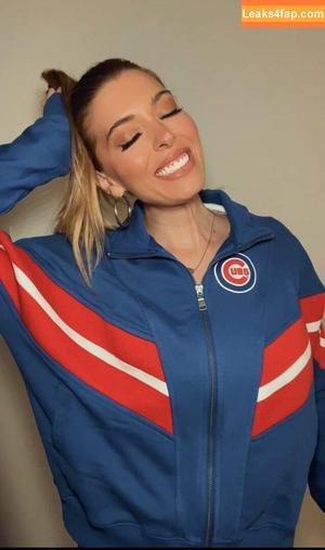 Taylor Mathis photo #0029