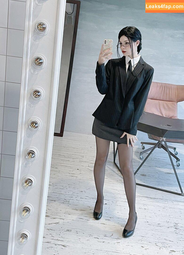 tenletters / _tenletters_ leaked photo photo #0378